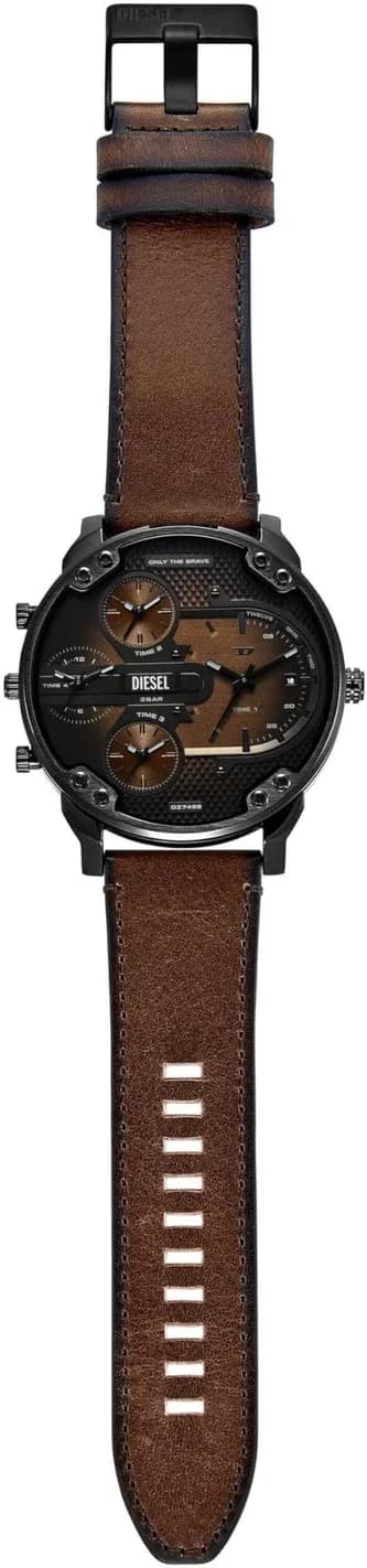 Gros plan sur le cadran marron de la Diesel DZ7492