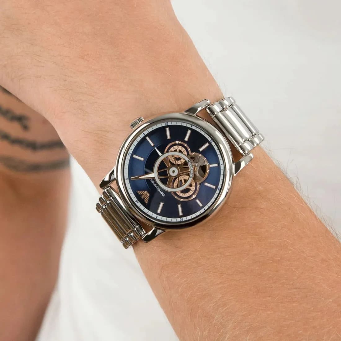 Emporio Armani AR60036 Automatic Blue Dial Leather Strap Watch vue 5