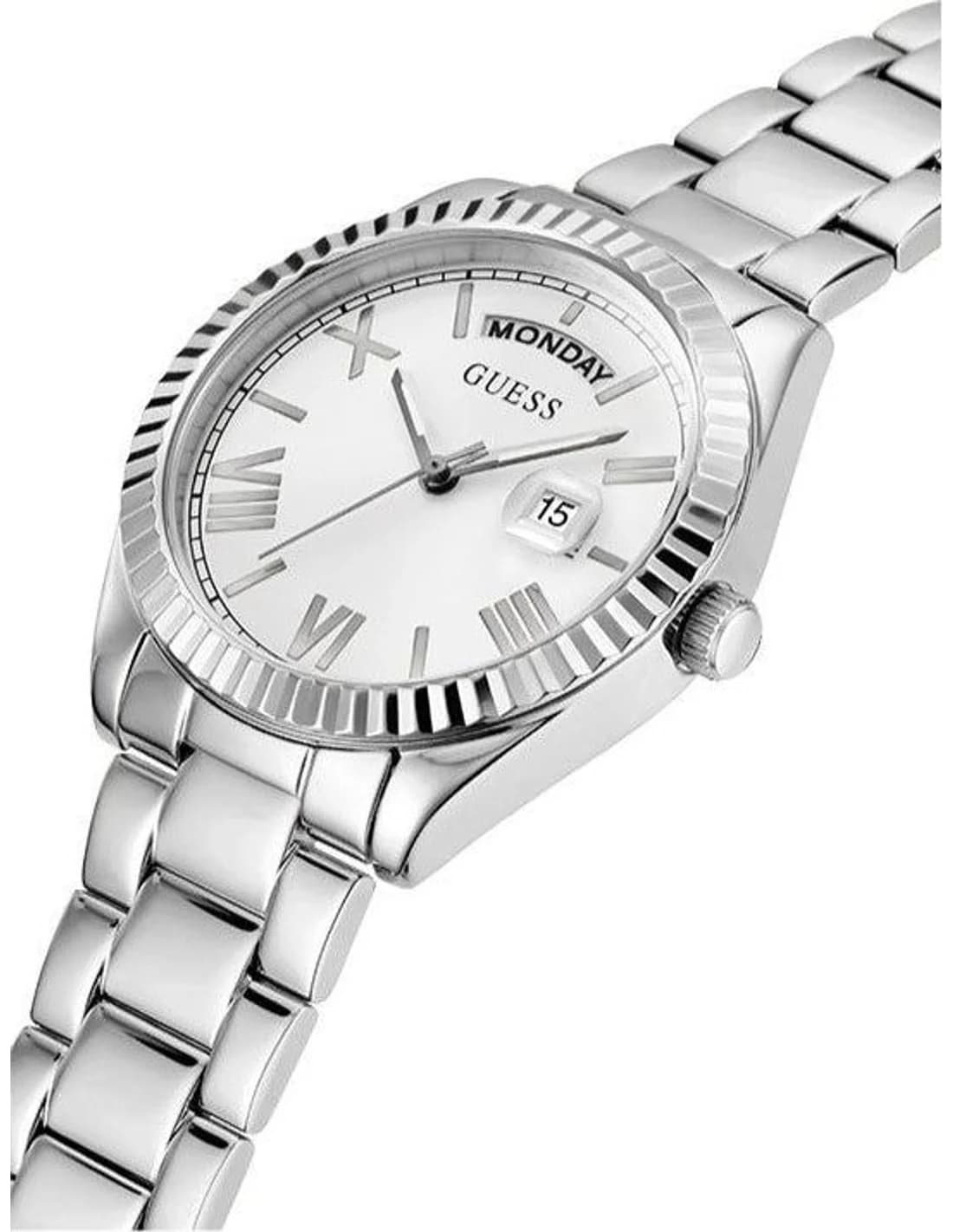 Gros plan sur le cadran argent de la Guess GW0308L1