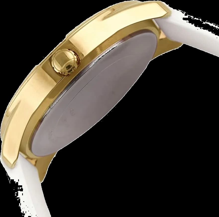 Gros plan sur le cadran or de la Guess W0911L7