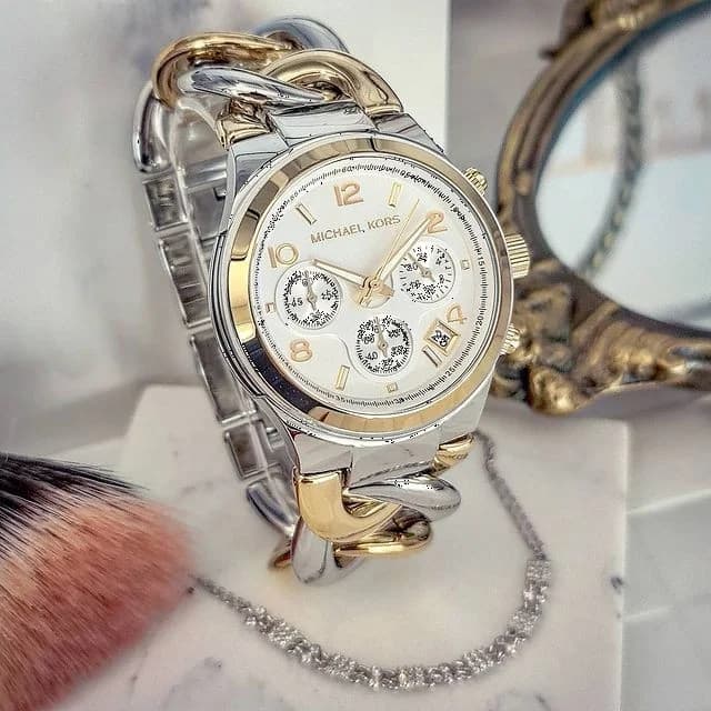 Montre Michael Kors MK3199 en acier inoxydable argenté Runway vue 4