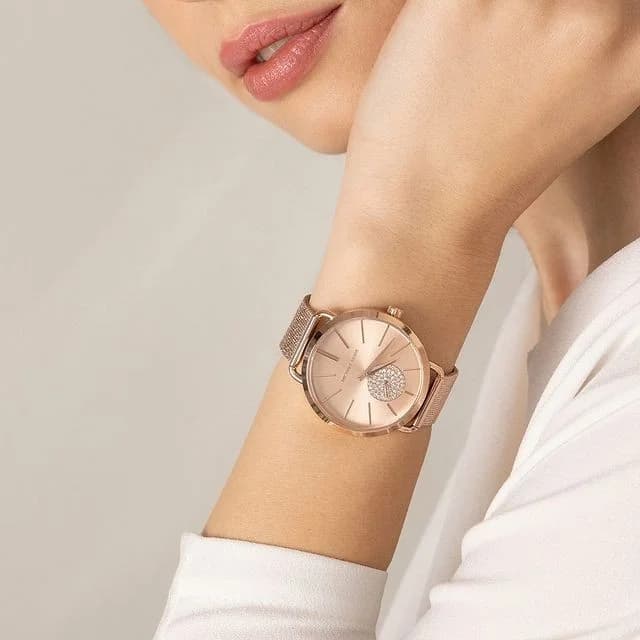 Michael Kors MK3845 Rose Gold Stainless Steel Milanese Mesh Watch vue 6