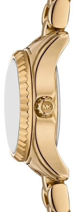 Gros plan sur le cadran or de la Michael Kors MK4862