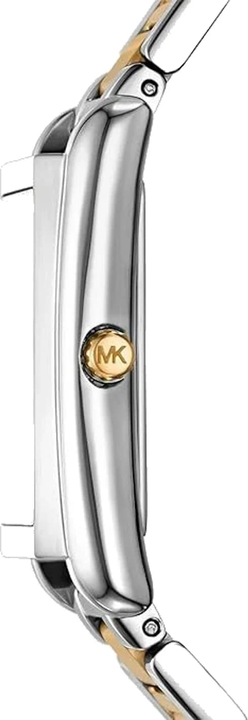 Gros plan sur le cadran argent de la Michael Kors MK4967