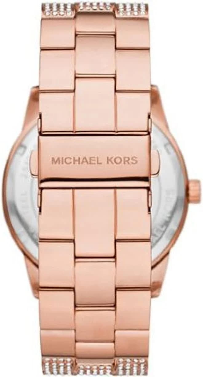 Gros plan sur le cadran or rose de la Michael Kors MK6933