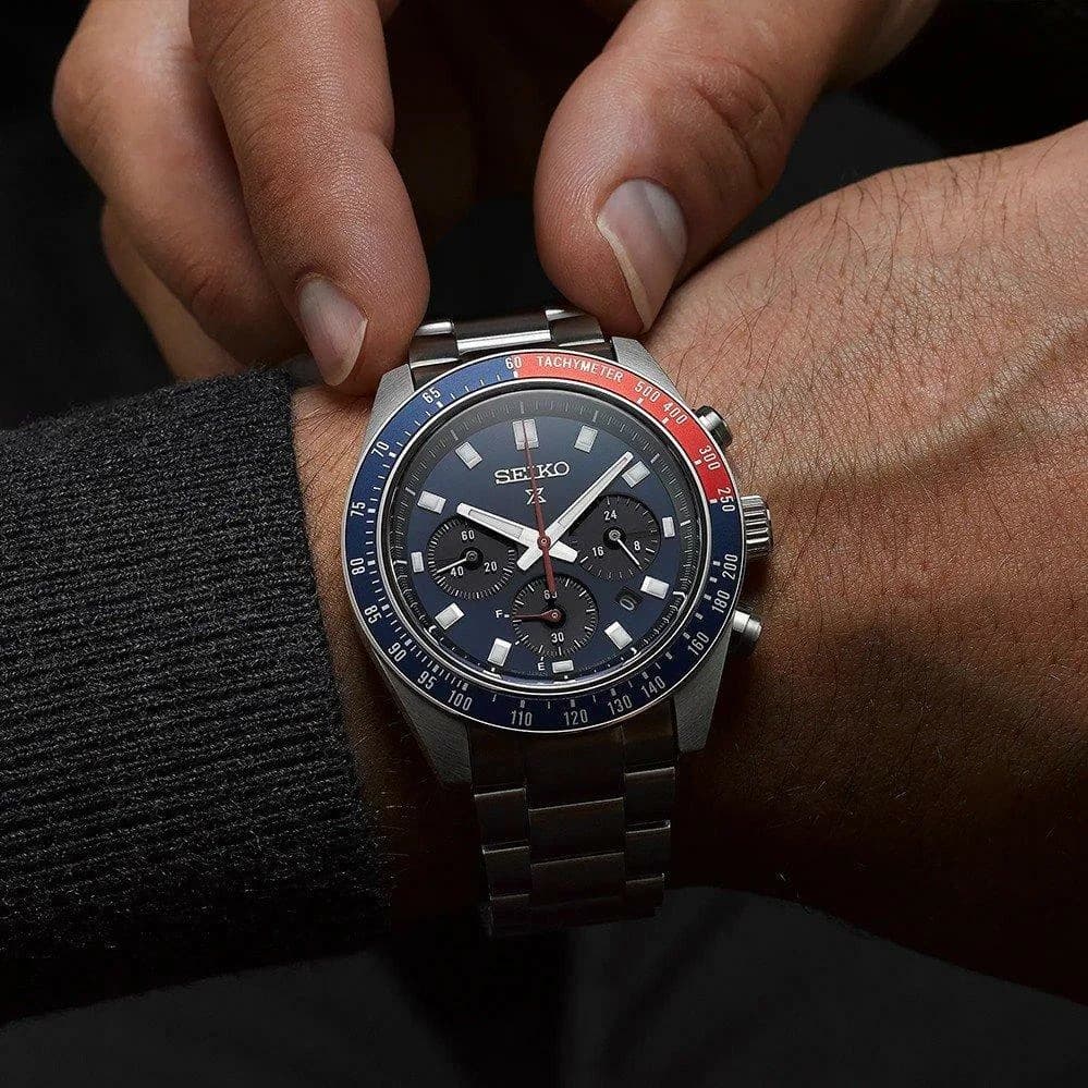 Montre Seiko SSC913P1 Solaire Chronographe Acier Cadran Bleu vue 5