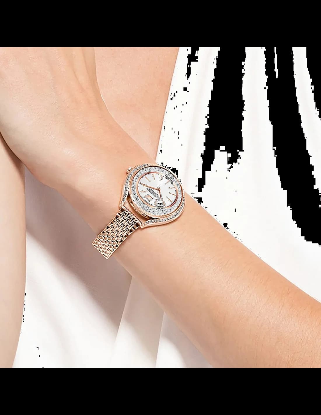Gros plan sur le cadran argent de la Swarovski 5519459