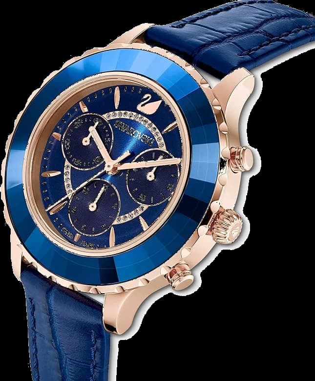Gros plan sur le cadran bleu de la Swarovski 5563480
