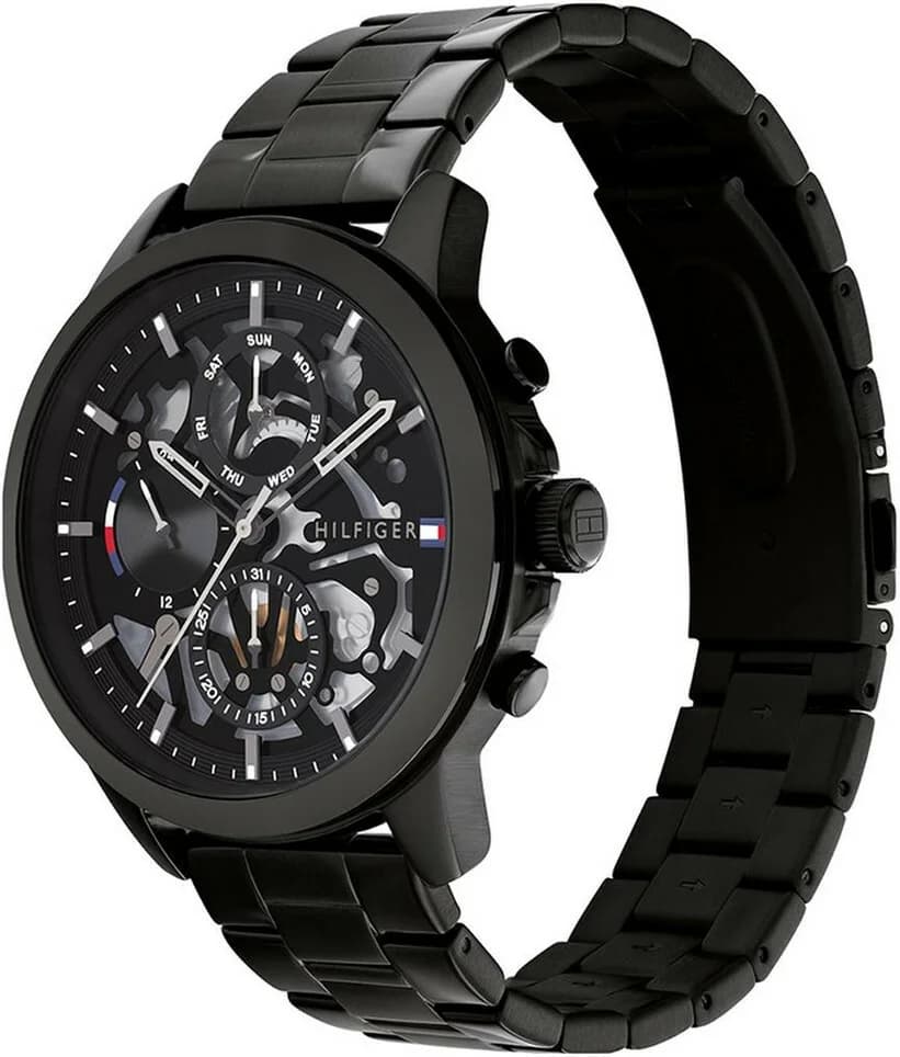 Gros plan sur le cadran noir de la Tommy Hilfiger 1710478