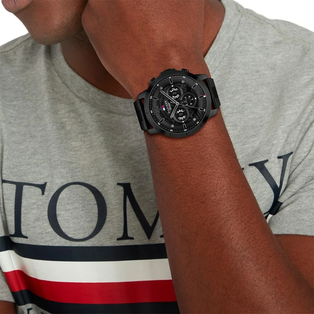 Tommy Hilfiger 1710494 Luca Black Steel Multifunction Dial Watch vue 5