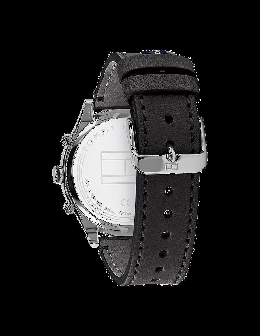 Gros plan sur le cadran noir de la Tommy Hilfiger 1791740