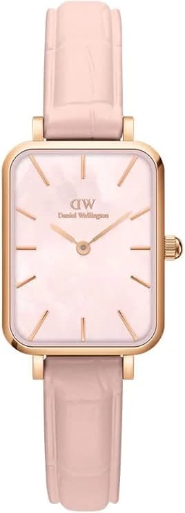 Daniel Wellington DW00100508 montre femme, cadran nacre, boîtier rectangulaire, bracelet acier
