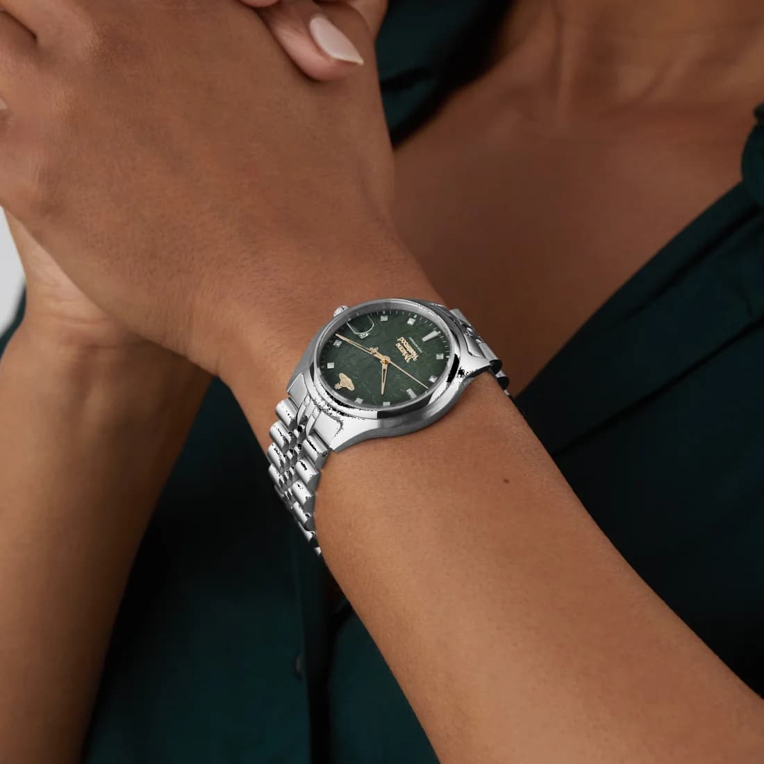 Vivienne Westwood VV261GRSL Stainless Steel Bracelet and Deep Green Dial Watch vue 6