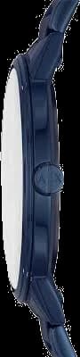 Gros plan sur le cadran bleu de la Armani Exchange AX2702