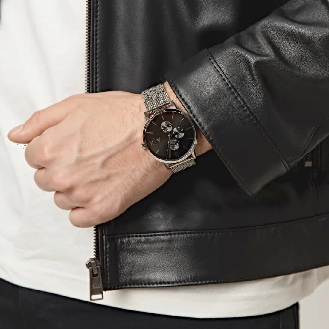 Montre Armani Exchange AX2714 en Acier Poli et maille milanaise vue 6