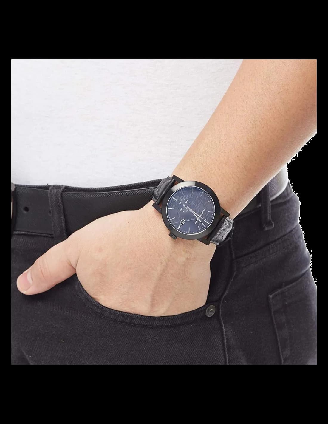Montre Burberry BU9906 avec bracelet en cuir noir vue 5