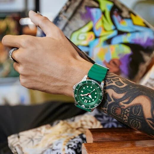 Citizen NJ0129-10X Automatic Green Dial Silicone Strap Watch vue 5