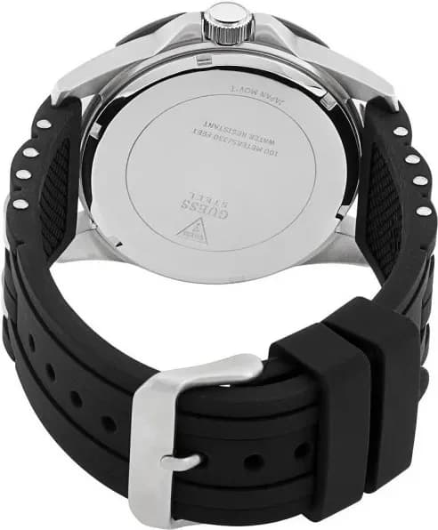 Guess W0366G1 côté fond de boîtier argent