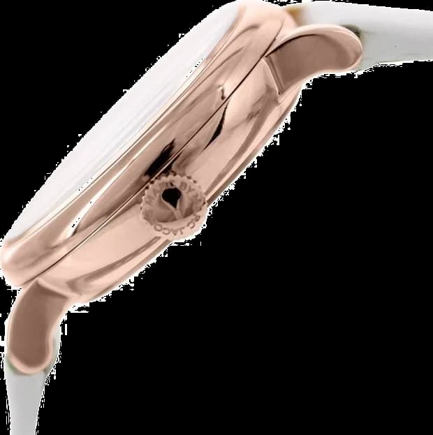 Gros plan sur le cadran blanc de la Marc Jacobs MBM1284