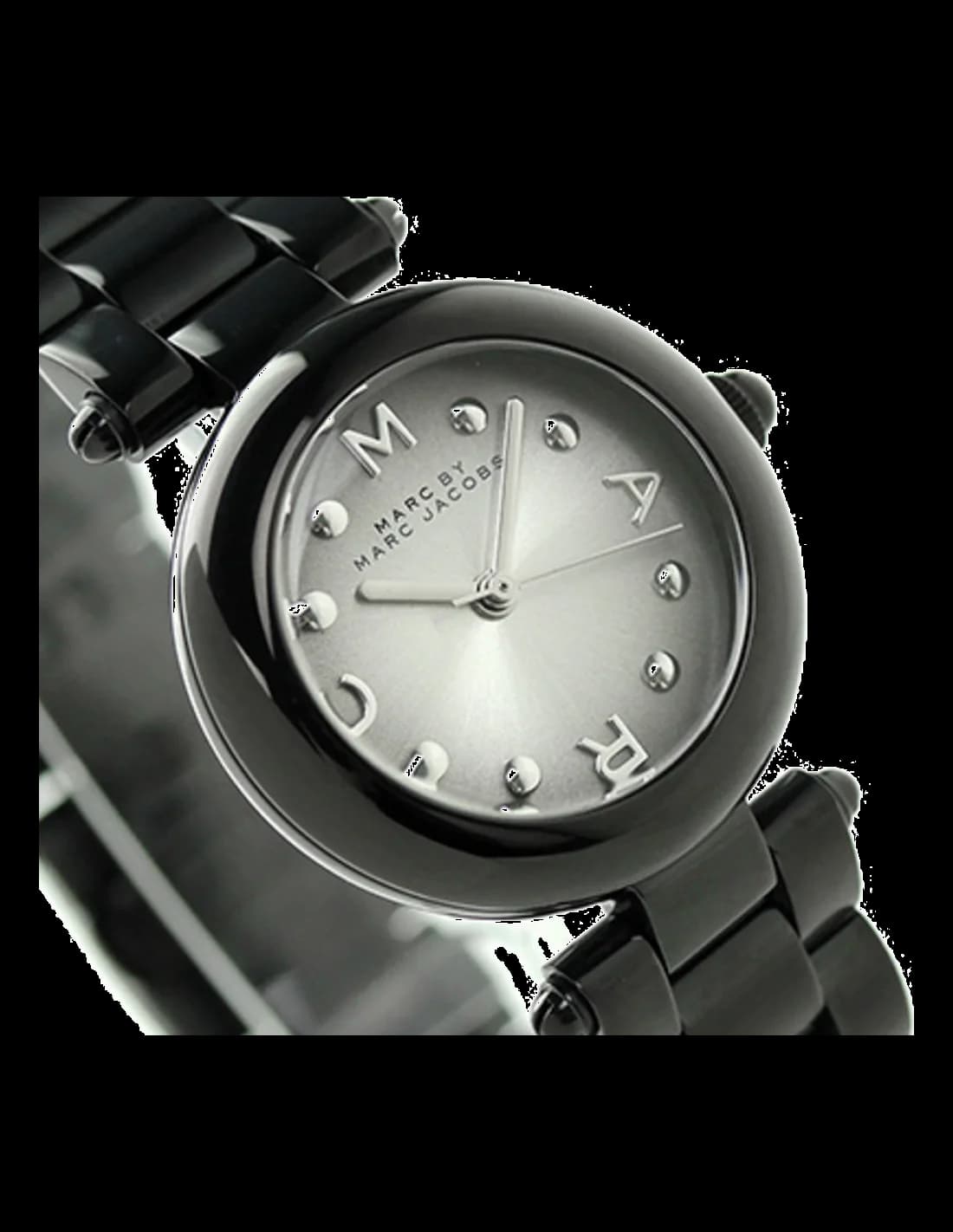 Gros plan sur le cadran argent de la Marc Jacobs MJ3453
