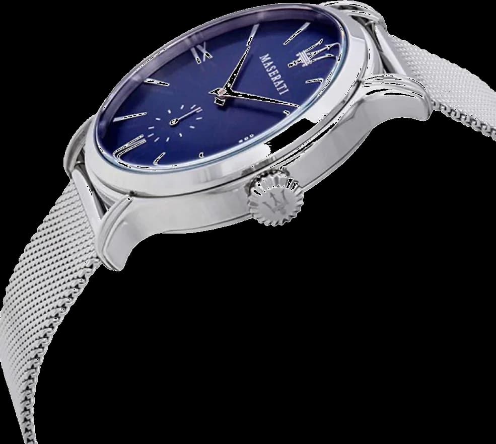 Gros plan sur le cadran bleu de la Maserati R8853118006