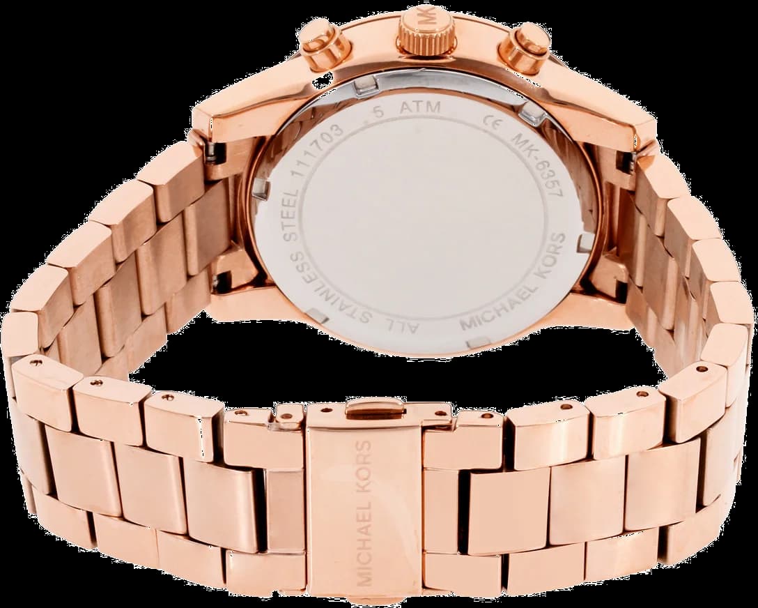 Gros plan sur le cadran or rose de la Michael Kors MK6357