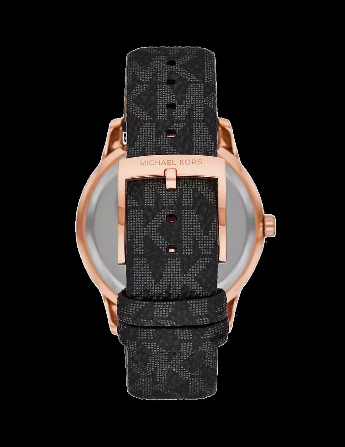 Gros plan sur le cadran noir de la Michael Kors MK6968