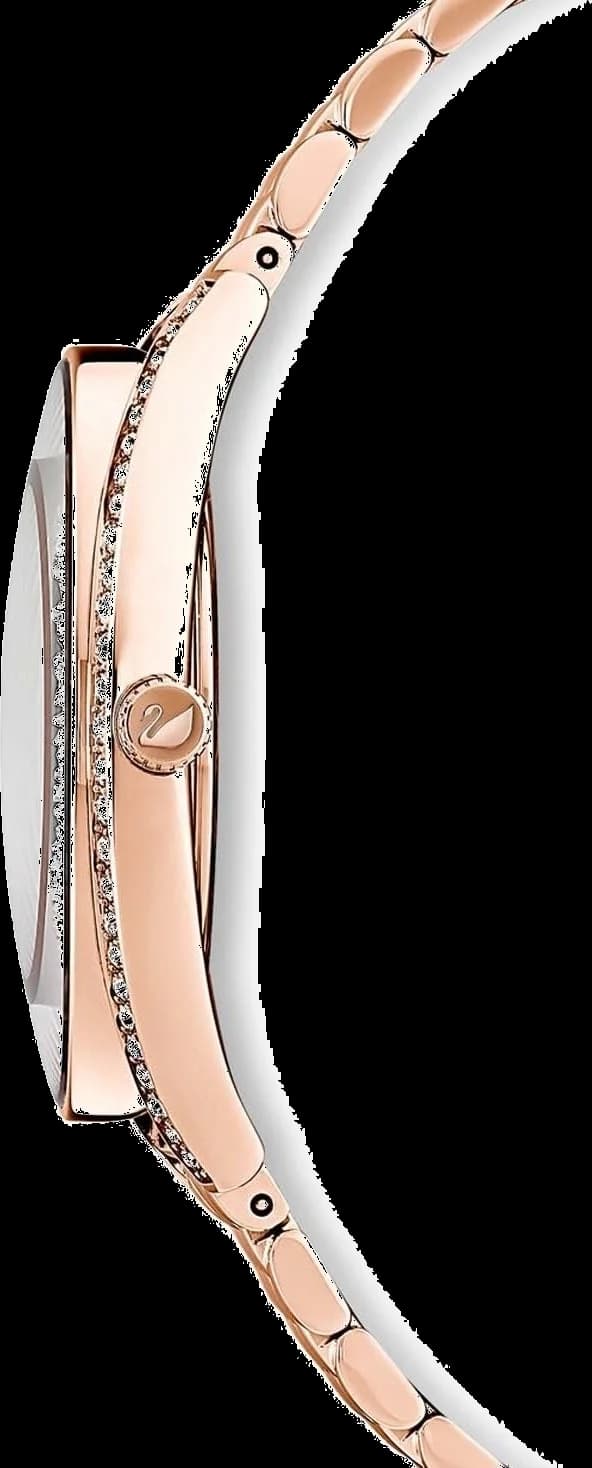 Gros plan sur le cadran argent de la Swarovski 5547626