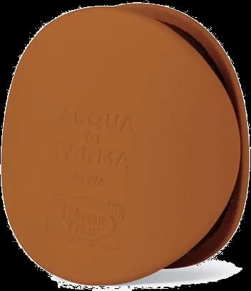 Leather car air freshener Acqua Di Parma meets Poltona Frau vue 2