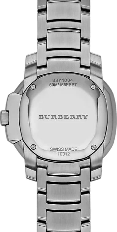 Gros plan sur le cadran nacre de la Burberry BBY1804