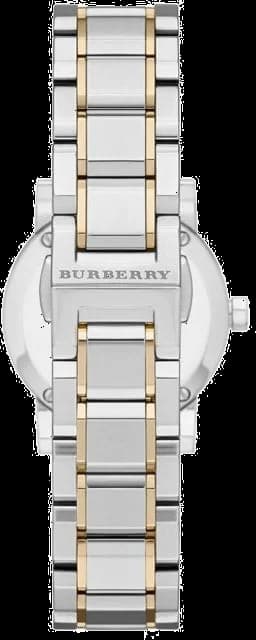 Gros plan sur le cadran blanc de la Burberry BU9217