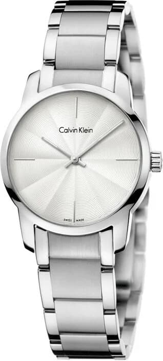 Calvin Klein K2G23146 montre femme, au cadran argenté sur bracelet acier