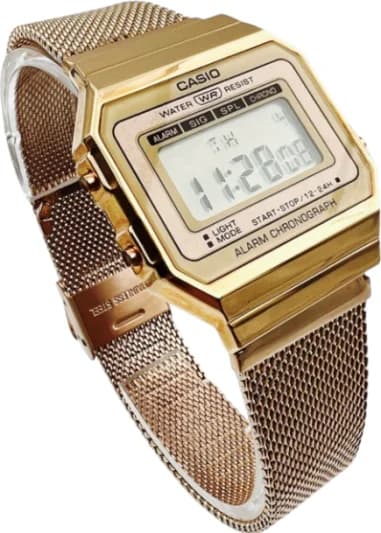 Gros plan sur le cadran or rose de la Casio A700WMG-5DF