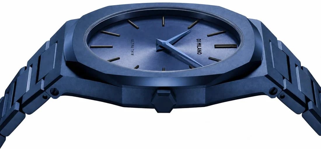 D1 Milano UTBJ21 côté fond de boîtier bleu