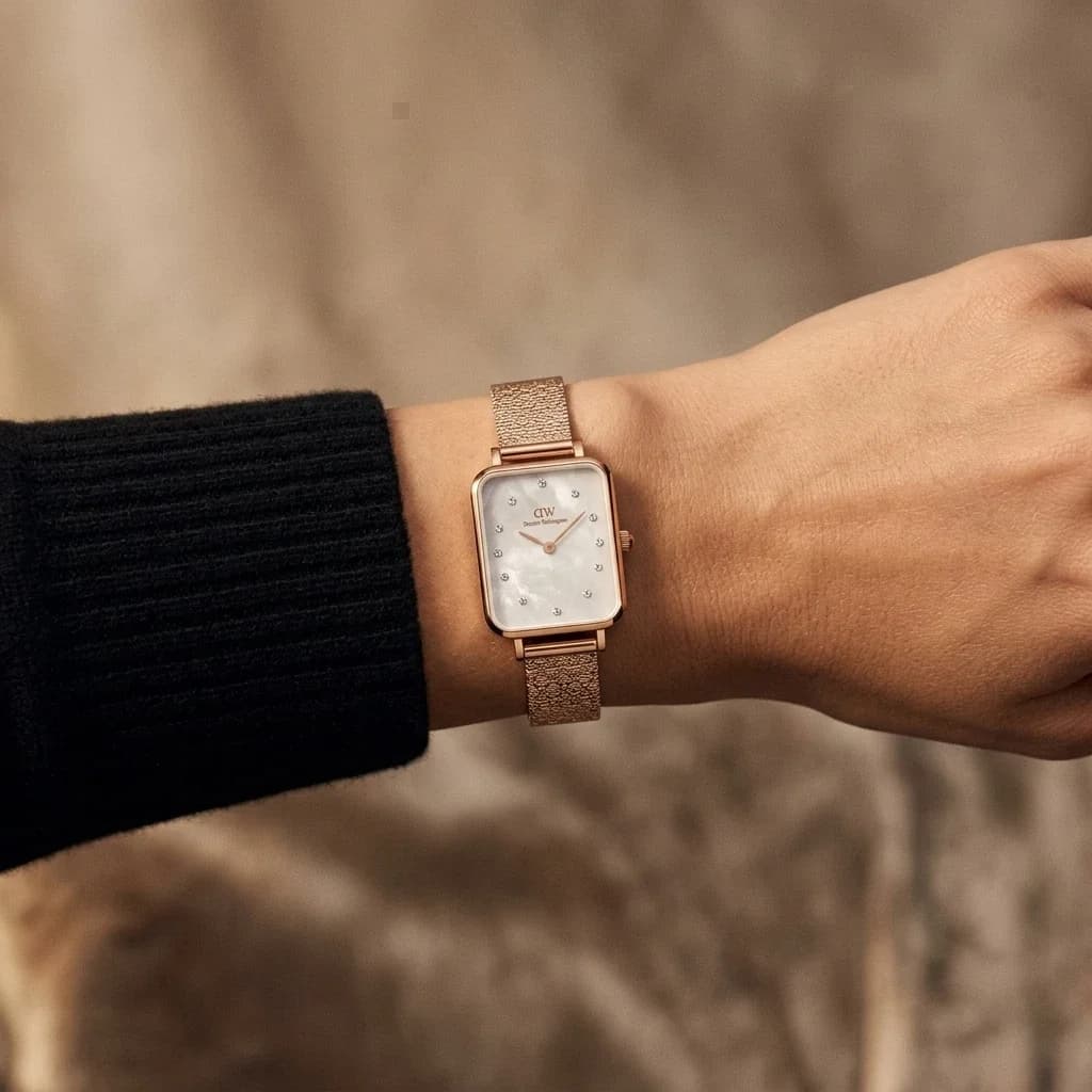 Daniel Wellington DW00100578 côté fond de boîtier or rose
