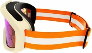 Gros plan sur le cadran de la Gucci GG1210S-002