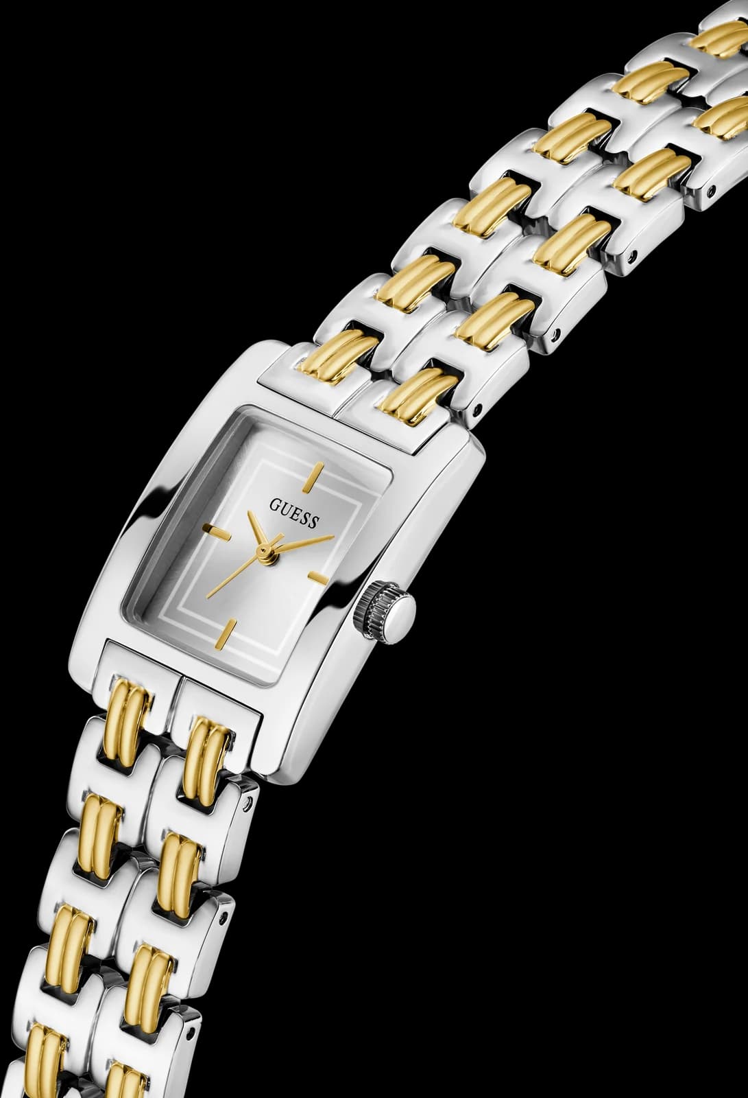 Montre Guess Cove GW1026L3, détail du bracelet acier bicolore