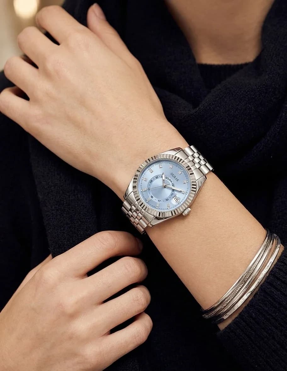 Guess Jada GW0936L1 women's silver watch, steel link bracelet vue 5
