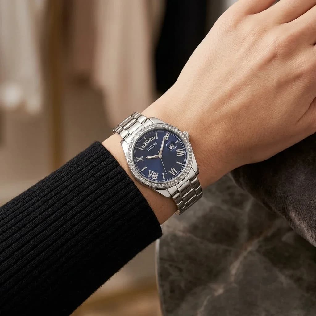 Montre Femme Guess Luna GW0307L1 cadran bleu bracelet acier vue 5