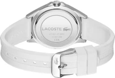 Gros plan sur le cadran argent de la Lacoste 2001225