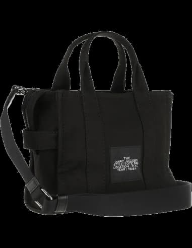 Gros plan sur le cadran de la Marc Jacobs M0016493-001