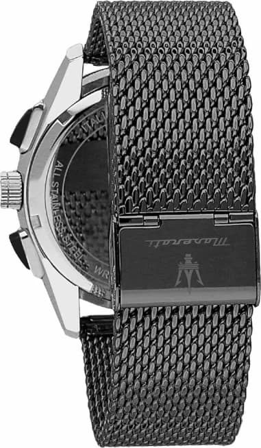 Gros plan sur le cadran noir de la Maserati R8873612006