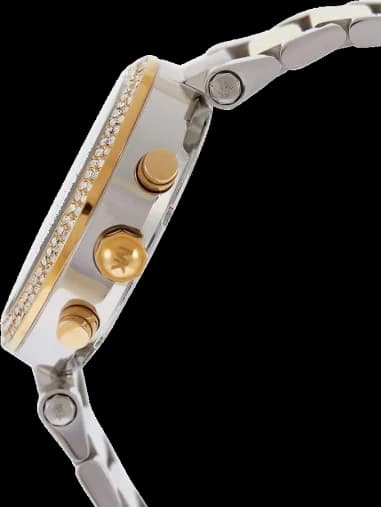 Gros plan sur le cadran marron de la Michael Kors MK6118