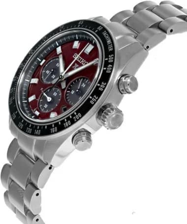 Gros plan sur le cadran rouge de la Seiko SSC927