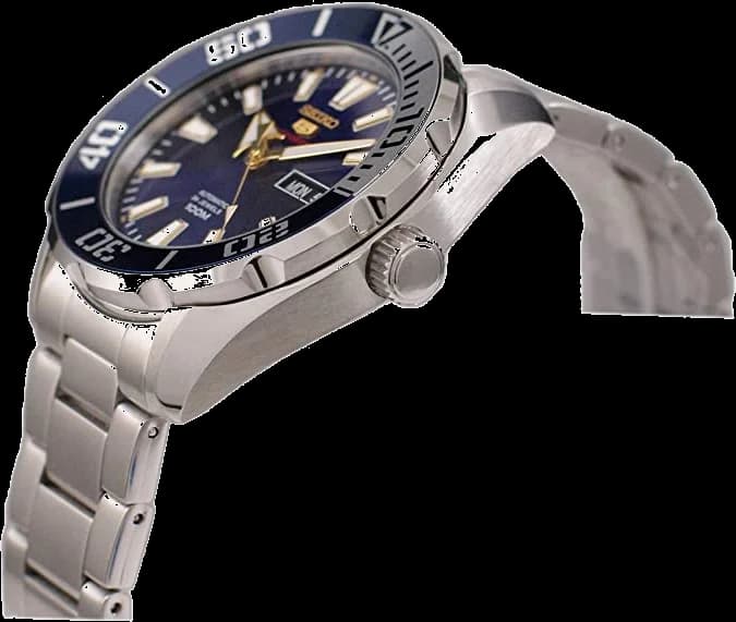 Gros plan sur le cadran bleu de la Seiko SRPC51K1
