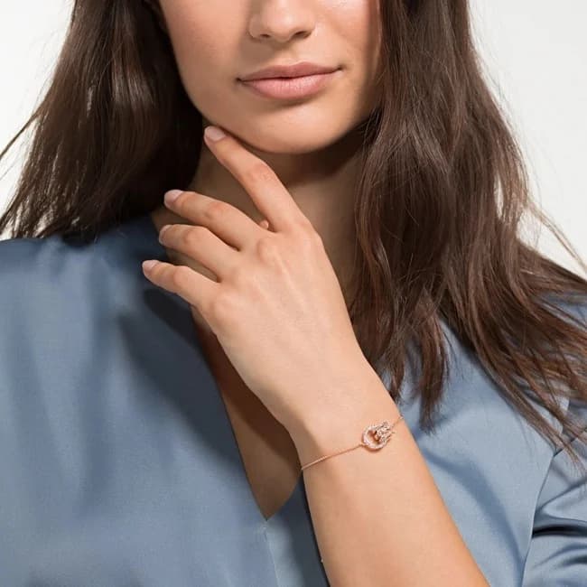 Bracelet Swarovski Further 5501092 plaqué or rose cristaux blancs vue 4