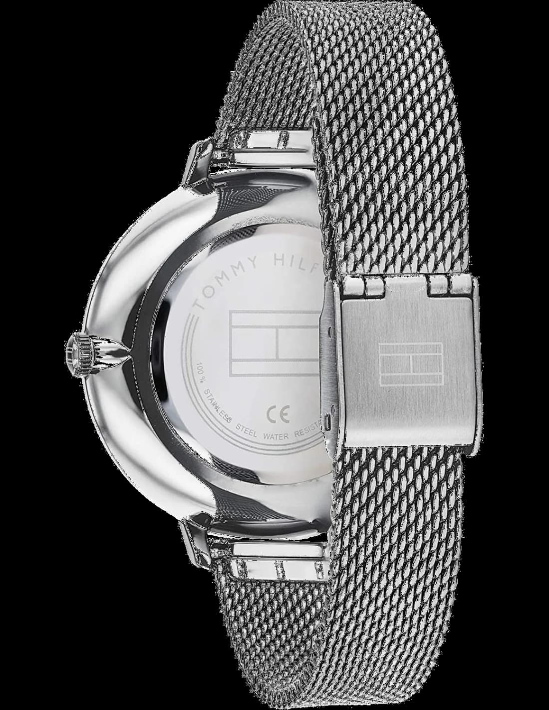 Gros plan sur le cadran argent de la Tommy Hilfiger 1782157