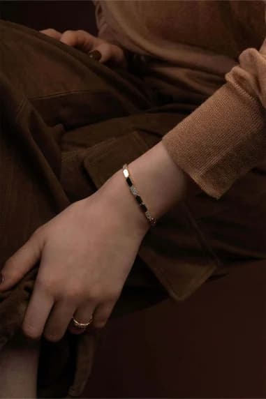Montre APM Monaco PB5343OX-S femme détail cadran