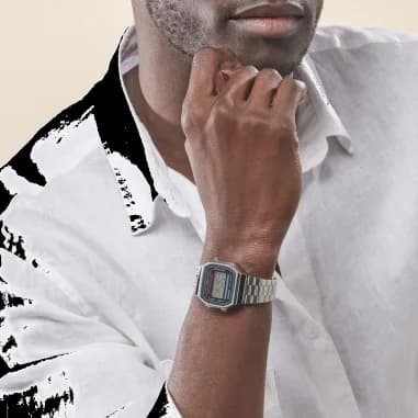 Montre Casio A168WA-1YES unisexe détail bracelet acier