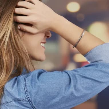 Montre Daniel Wellington DW00400004 femme détail bracelet acier